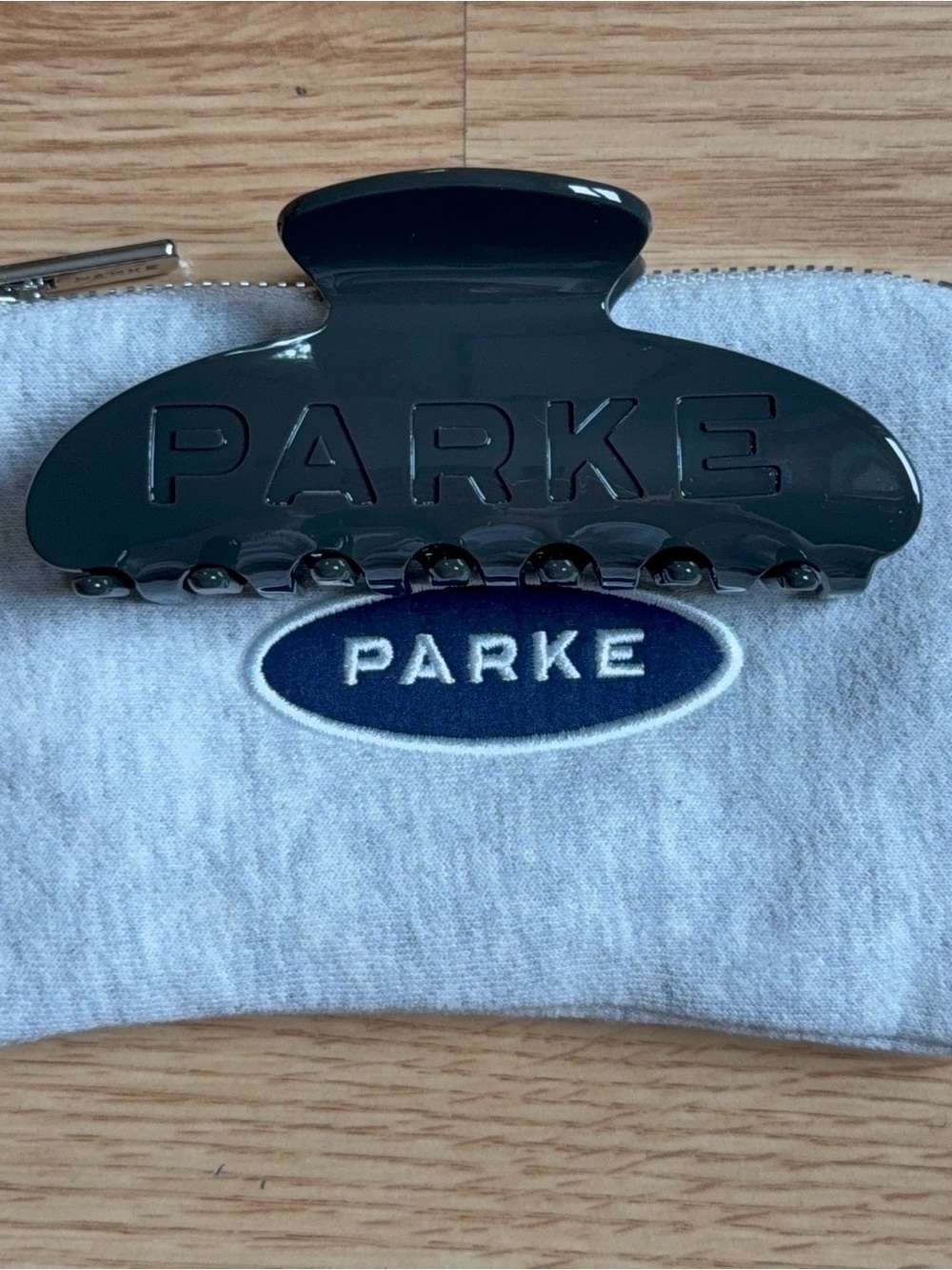 PARKE Claw Clip in Dark Grey Brand New with Pouch